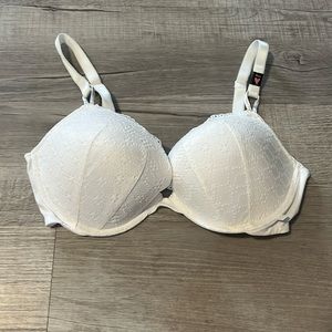 New Victoria Secret bra